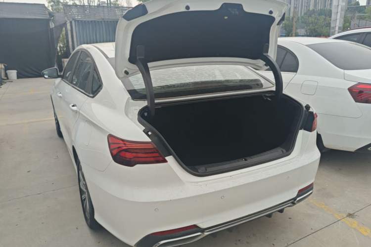 Used Geely Auto Binray 2019 200T DCT Binchi Edition Trunk