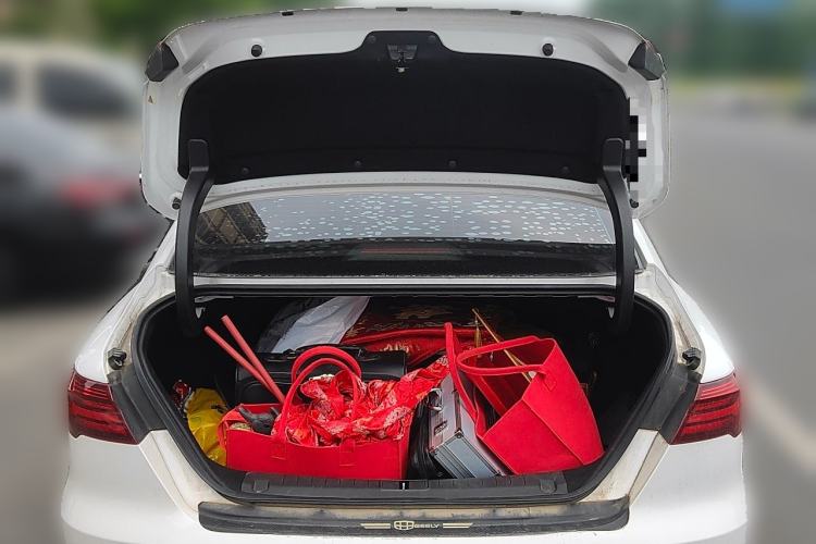 Used Geely Auto Binray 2019 200T DCT Binchi Edition Trunk