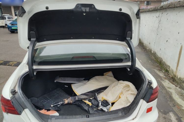 Used Geely Auto Binray 2019 200T DCT Binzhi Edition Trunk