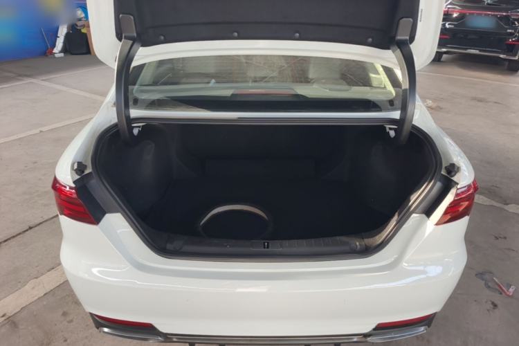 Used Geely Auto Binray 2019 200T Manual Binchi Edition Trunk