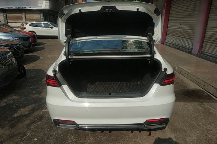 Used Geely Auto Binray 2019 200T DCT Binzhi Edition Trunk