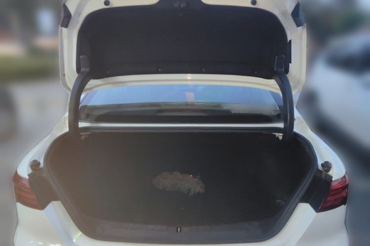 Used Geely Auto Binray 2019 200T Manual Binchi Edition Trunk