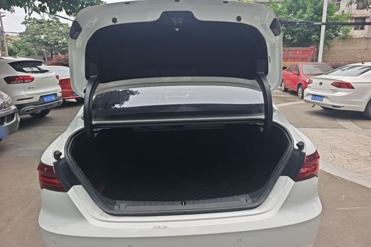 Used Geely Auto Binray 2019 200T DCT Binchi Edition Trunk