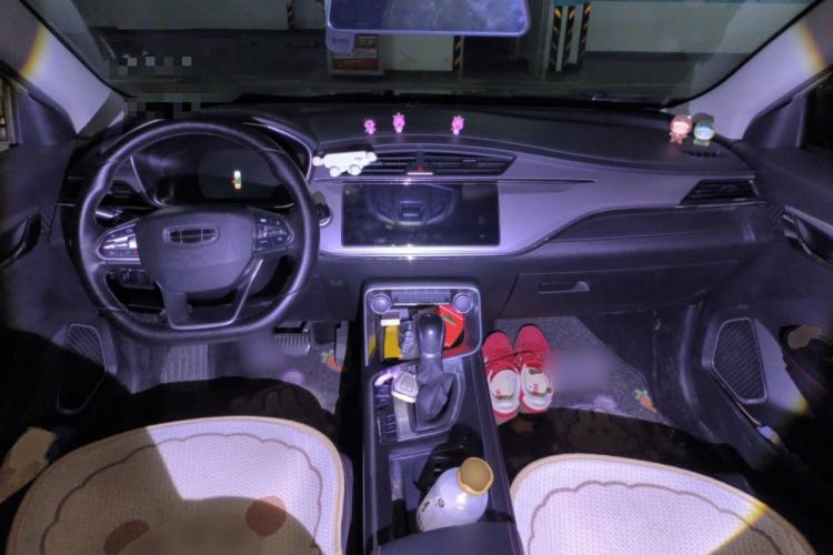 Used Geely Auto Binray 2019 200T DCT Binzhi Edition Center Console