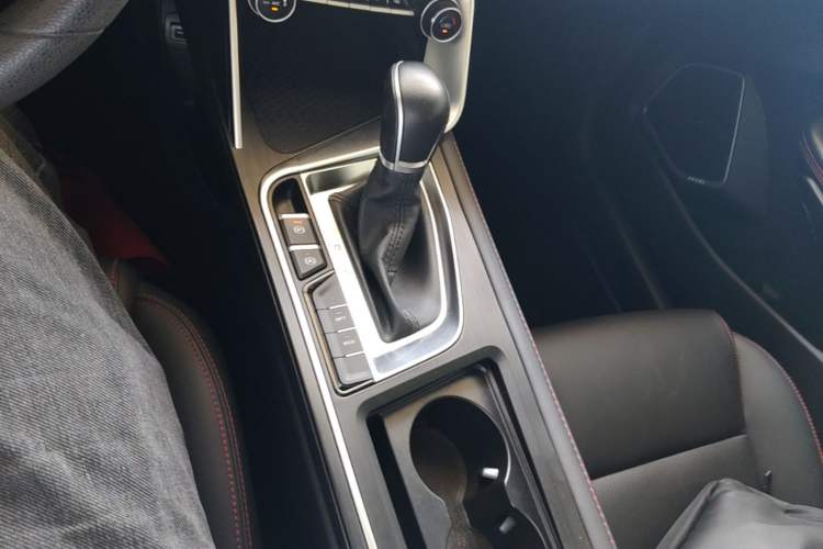Used Geely Auto Binray 2019 200T DCT Binchi Edition Gear Lever