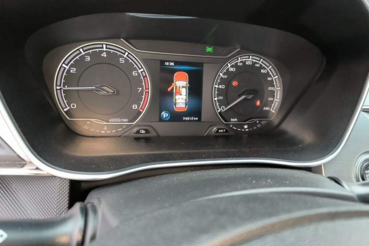 Used Geely Auto Binray 2019 200T DCT Binchi Edition Odometer Close Up