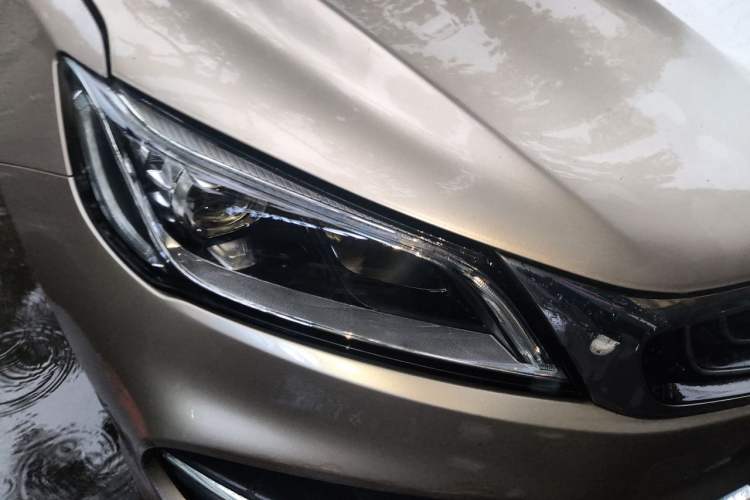 Used Geely Auto Binray 2019 200T DCT Binchi Edition Right Front Headlight