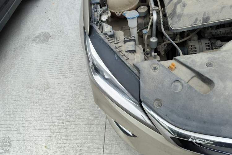 Used Geely Auto Binray 2019 200T DCT Binchi Edition Right Front Headlight