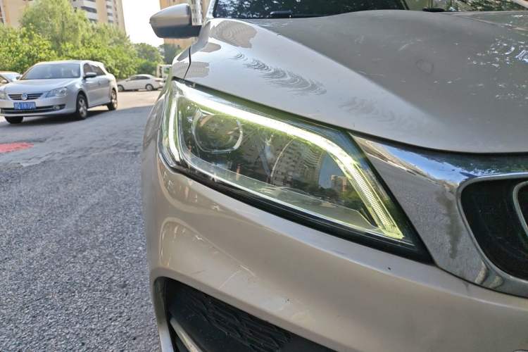 Used Geely Auto Binray 2019 200T DCT Asian Games Edition Right Front Headlight