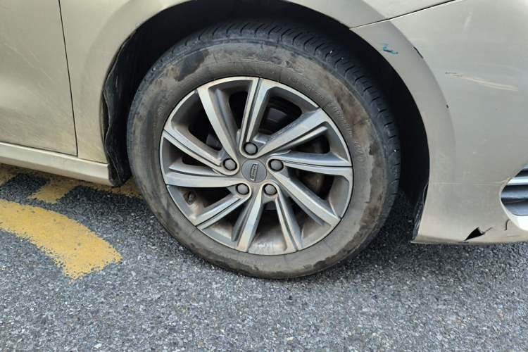 Used Geely Auto Binray 2019 200T DCT Binchi Edition Right Front Wheel Hub
