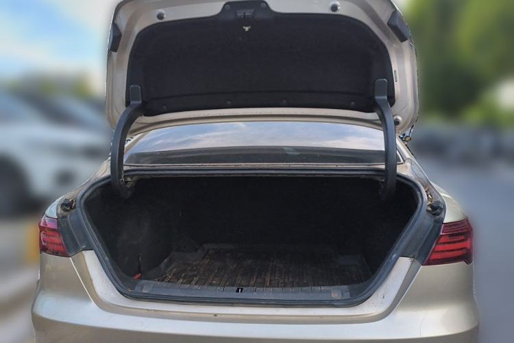 Used Geely Auto Binray 2019 200T DCT Binchi Edition Trunk