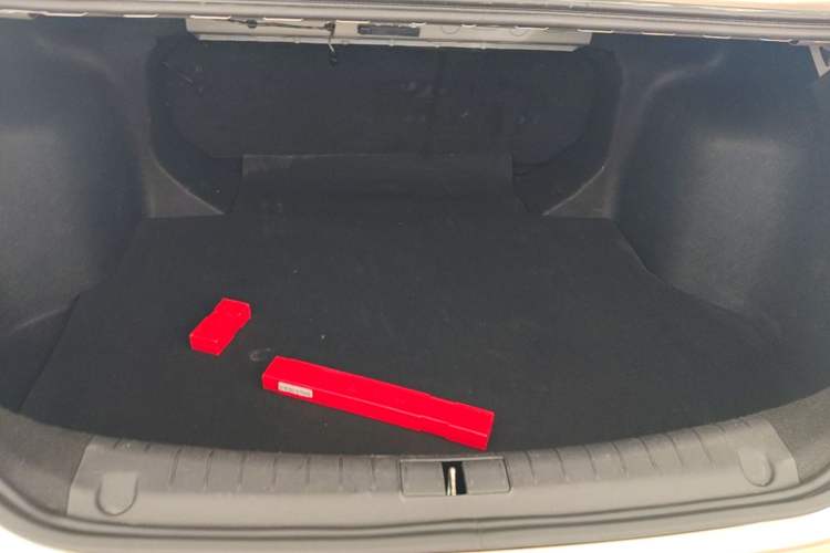 Used Geely Auto Binray 2019 200T DCT Binchi Edition Trunk