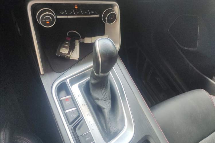 Used Geely Auto Binray 2020 1.4T CVT Luxury Model Gear Lever