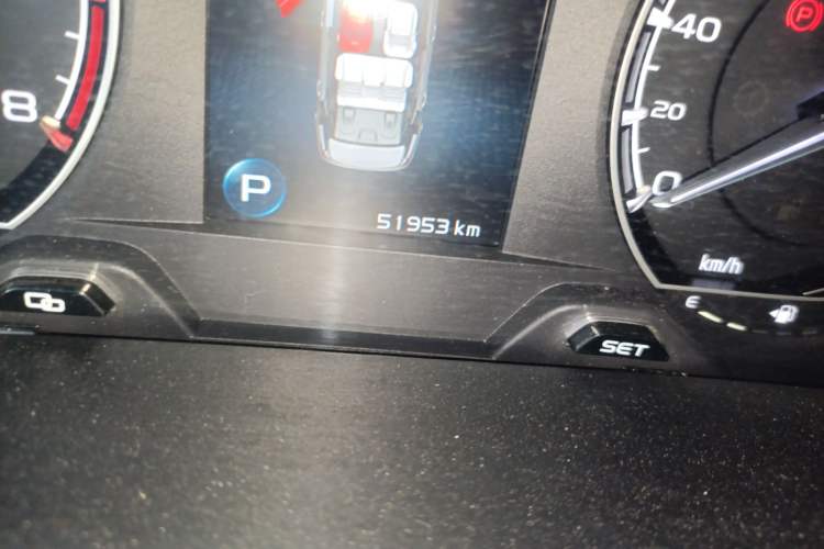 Used Geely Auto Binray 2020 1.4T CVT Asian Games Edition Odometer Close Up