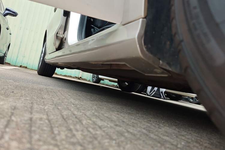 Used Geely Auto Binray 2020 1.4T CVT Luxury Model Right Side Sill
