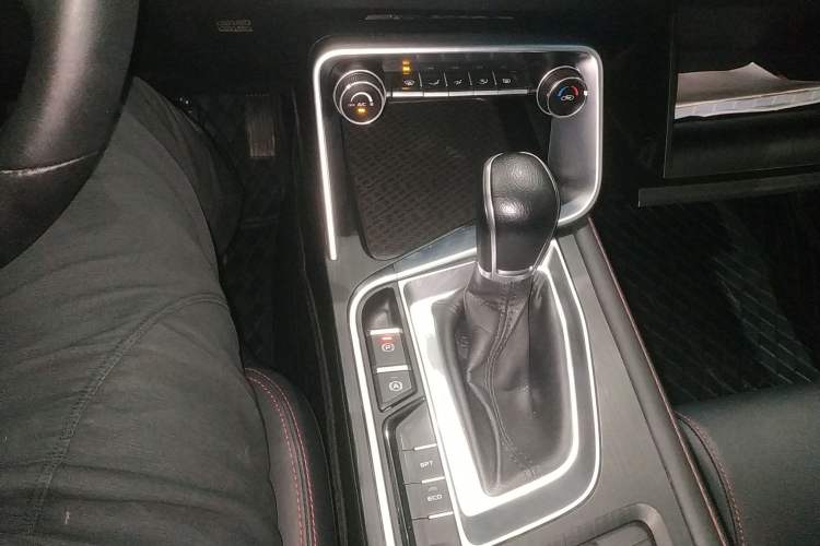 Used Geely Auto Binray 2020 1.4T CVT Luxury Model Gear Lever
