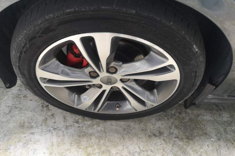 Used Geely Auto Binray 2020 Revised 1.4T CVT Asian Games Edition Left Front Wheel Hub