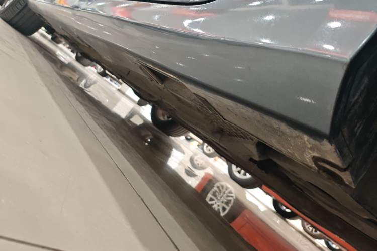 Used Geely Auto Binray 2020 Revised 1.4T CVT Asian Games Edition Left Side Sill