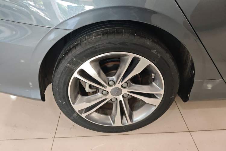 Used Geely Auto Binray 2020 Revised 1.4T CVT Asian Games Edition Right Rear Wheel Hub