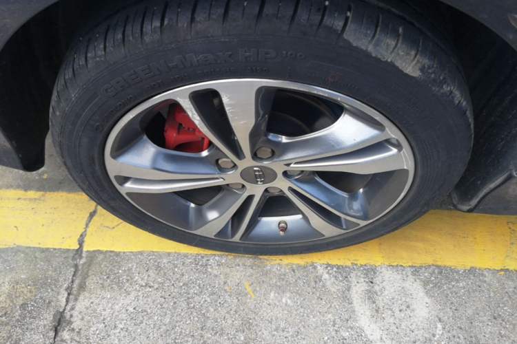 Used Geely Auto Binray 2020 Revised 1.4T CVT Asian Games Edition Right Rear Wheel Hub