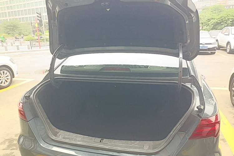 Used Geely Auto Binray 2020 200T DCT Comfort Version Trunk