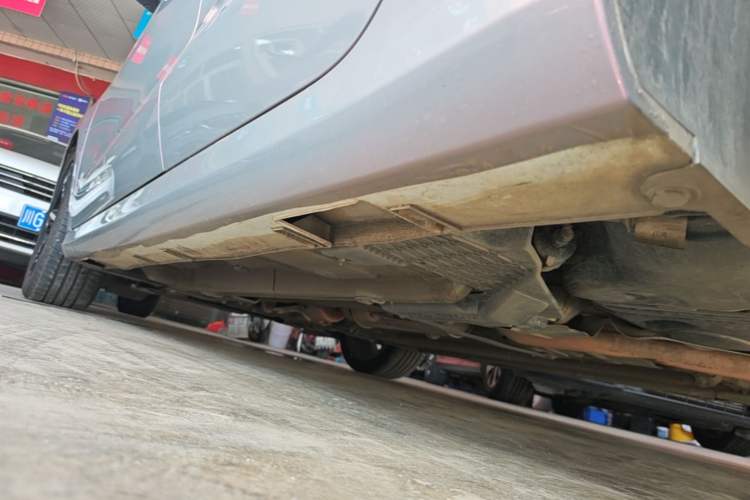 Used Geely Auto Binray 2020 Revised 1.4T CVT Asian Games Edition Left Side Sill