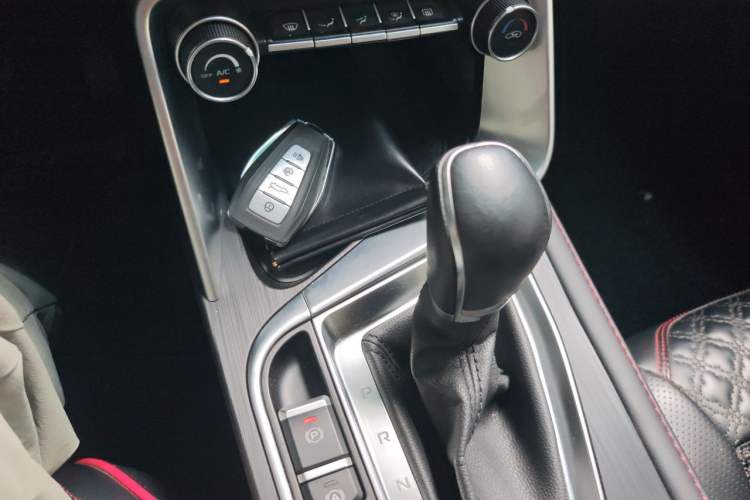 Used Geely Auto Binray 2020 Revised 1.4T CVT Asian Games Edition Gear Lever