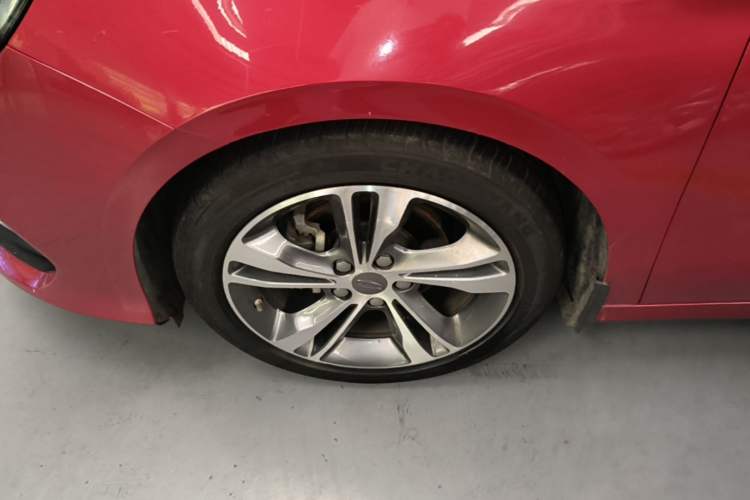 Used Geely Auto Binray 2020 Revised 1.4T CVT Asian Games Edition Left Front Wheel Hub