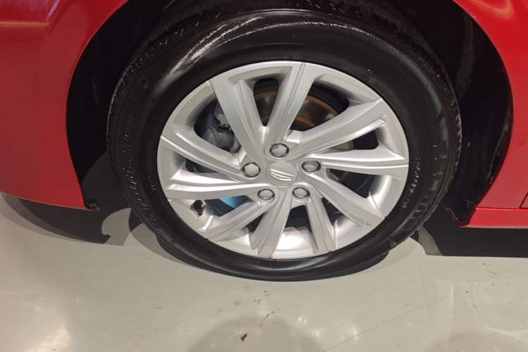 Used Geely Auto Binray 2020 1.4T CVT Luxury Model Left Front Wheel Hub