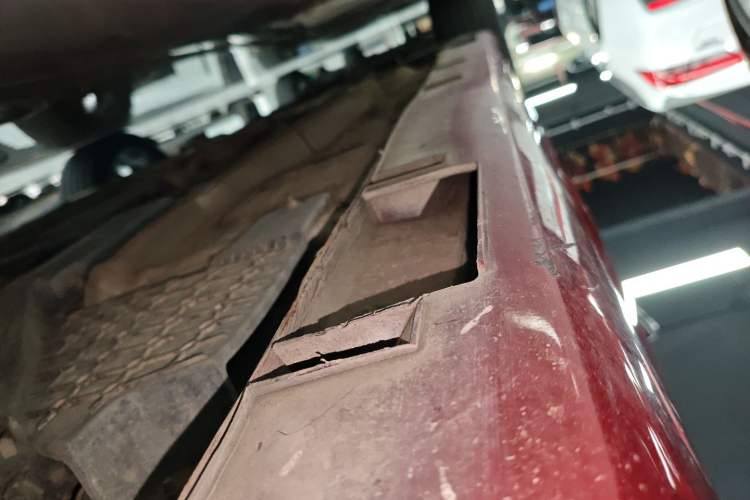 Used Geely Auto Binray 2020 1.4T CVT Asian Games Edition Left Side Sill