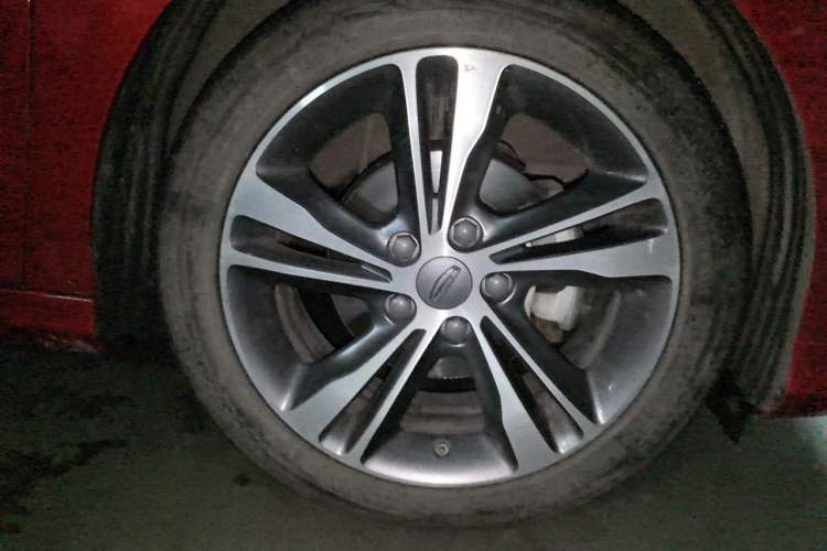 Used Geely Auto Binray 2020 1.4T CVT Asian Games Edition Right Front Wheel Hub