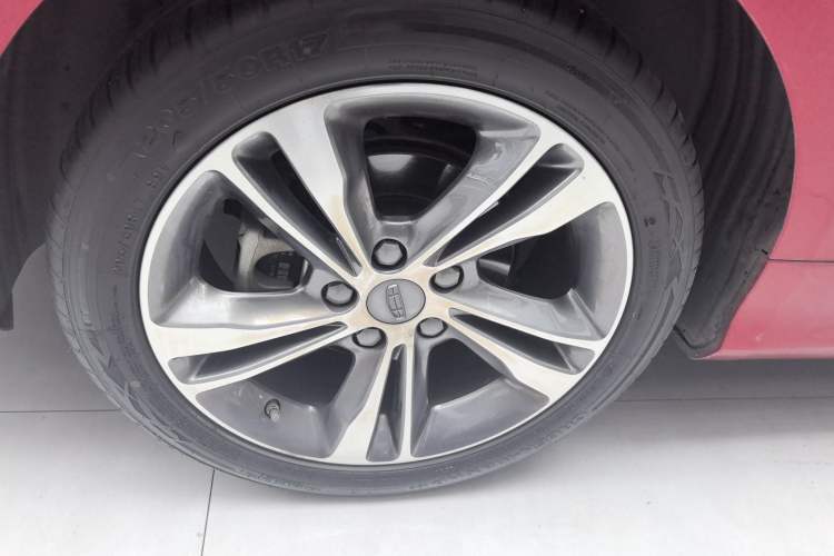 Used Geely Auto Binray 2020 Revised 1.4T CVT Asian Games Edition Right Rear Wheel Hub