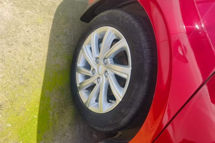 Used Geely Auto Binray 2020 1.4T CVT Luxury Model Right Rear Wheel Hub