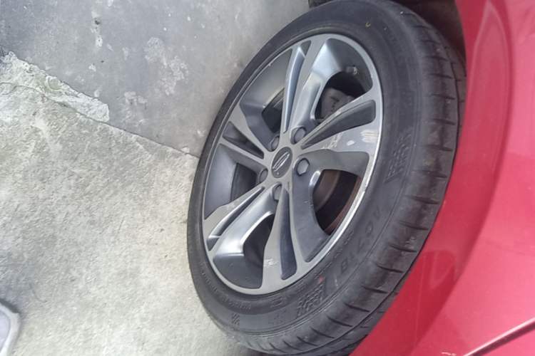 Used Geely Auto Binray 2020 1.4T CVT Asian Games Edition Right Rear Wheel Hub
