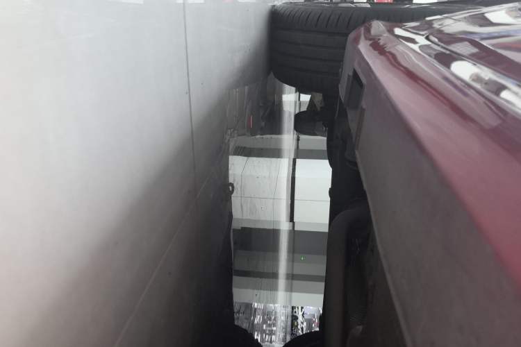 Used Geely Auto Binray 2020 Revised 1.4T CVT Asian Games Edition Right Side Sill