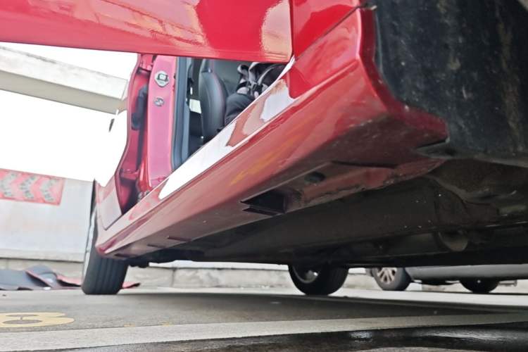 Used Geely Auto Binray 2020 200T DCT Comfort Version Right Side Sill