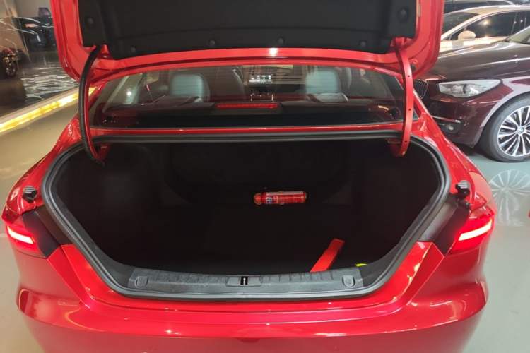 Used Geely Auto Binray 2020 1.4T CVT Luxury Model Trunk