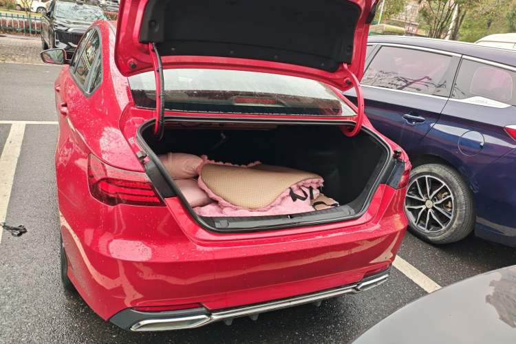 Used Geely Auto Binray 2020 1.4T CVT Luxury Model Trunk