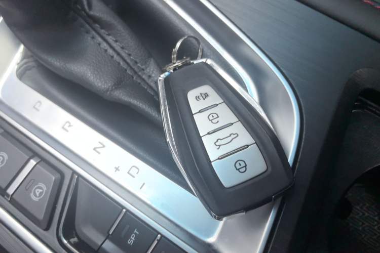 Used Geely Auto Binray 2020 Revised 1.4T CVT Asian Games Edition Vehicle Key