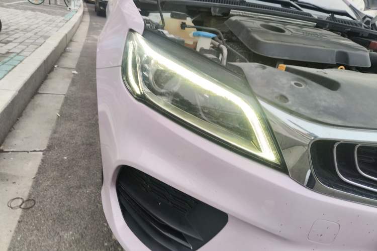 Used Geely Auto Binray 2020 1.4T CVT Luxury Model Right Front Headlight