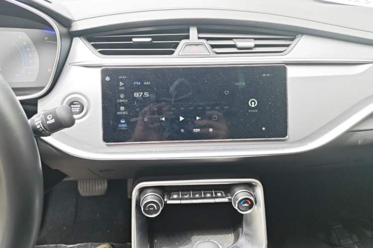 Used Geely Auto Binray 2020 200T DCT Comfort Edition Audio And AC Panel