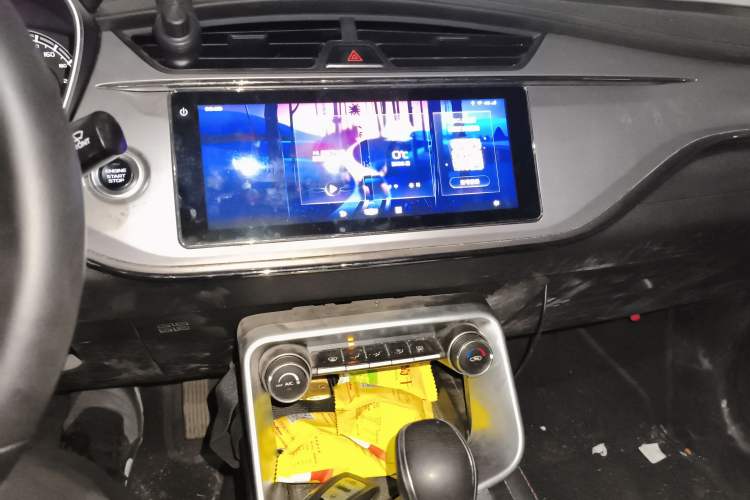 Used Geely Auto Binray 2020 Revised 1.4T CVT Asian Games Edition Audio And AC Panel