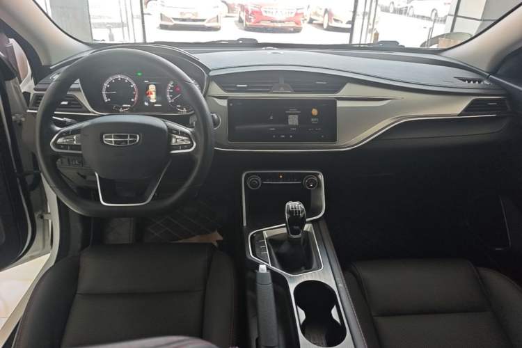 Used Geely Auto Binray 2020 200T Manual Comfort Version Center Console