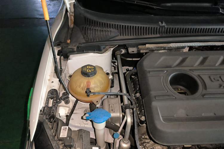 Used Geely Auto Binray 2020 Revised 1.4T CVT Asian Games Edition Engine Bay Right