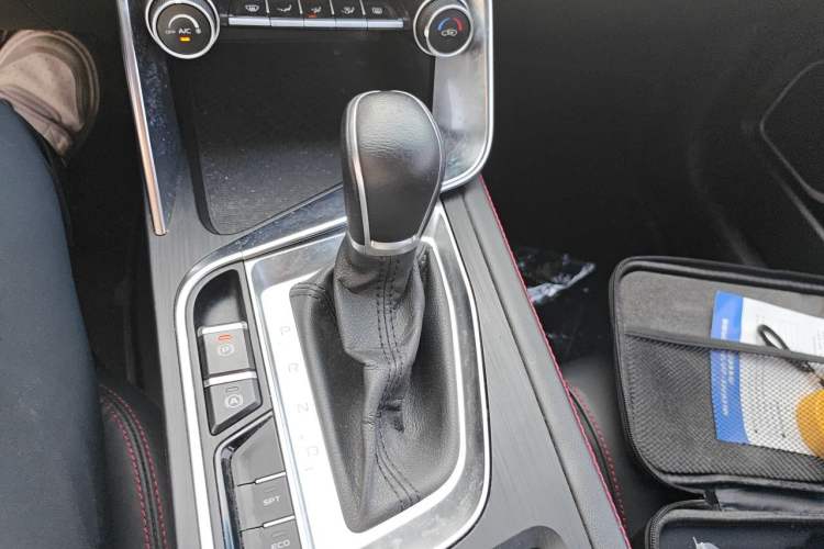Used Geely Auto Binray 2020 Revised 1.4T CVT Asian Games Edition Gear Lever