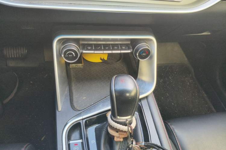 Used Geely Auto Binray 2020 200T DCT Comfort Version Gear Lever