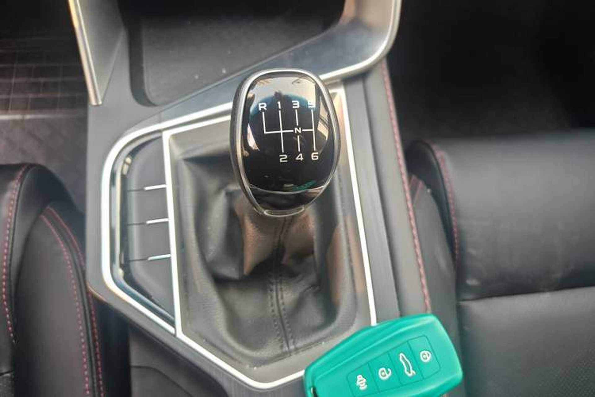Used Geely Auto Binray 2020 200T Manual Comfort Version Gear Lever