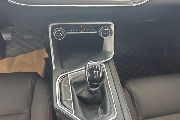 Used Geely Auto Binray 2020 200T Manual Comfort Version Gear Lever