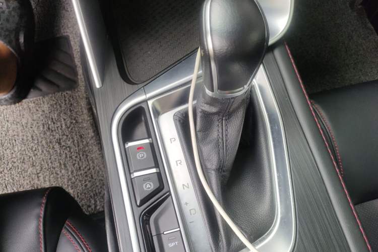 Used Geely Auto Binray 2020 Revised 1.4T CVT Asian Games Edition Gear Lever