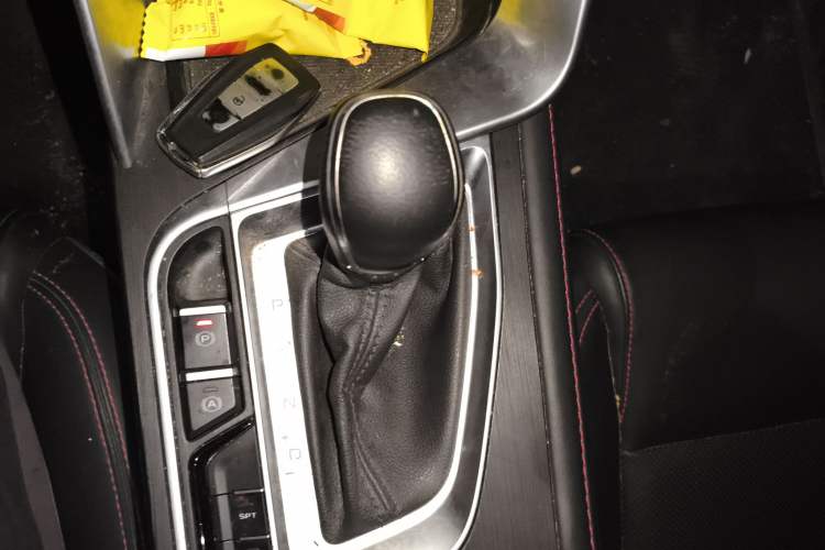 Used Geely Auto Binray 2020 Revised 1.4T CVT Asian Games Edition Gear Lever